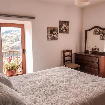 בית נופש Casa Sambinho Geres Rio Caldo