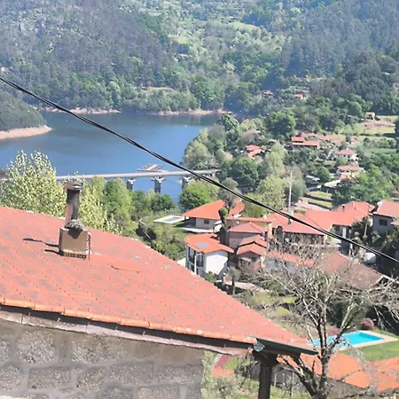 بيت للعطل Casa Sambinho Geres Rio Caldo